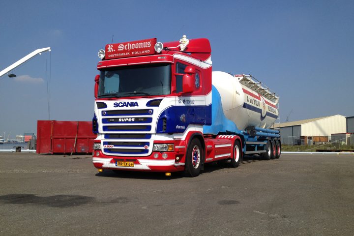 Scania R500